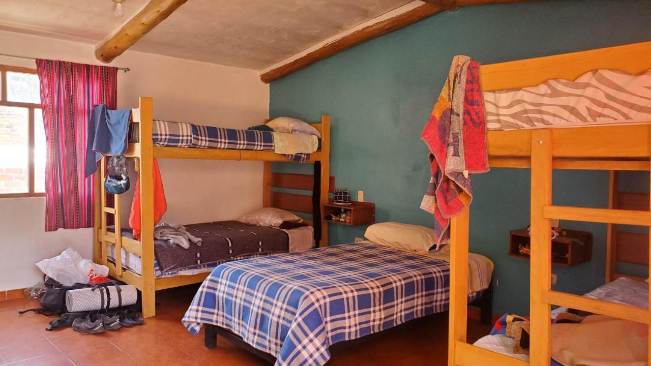 Хостел Huaraz Colonial Екстер'єр фото