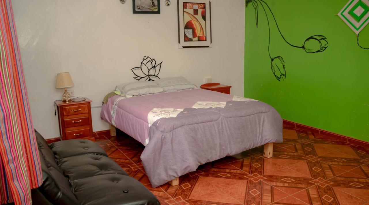 Хостел Huaraz Colonial Екстер'єр фото